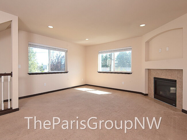 Photo - Spectacular Serene Lake 2012 TH – Great Location!