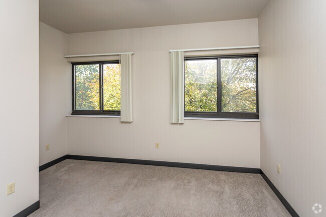 2BR, 1BA