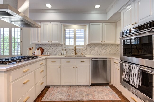 Photo - 407 Southchester Ln