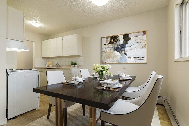 Photo - Lakewood Manor