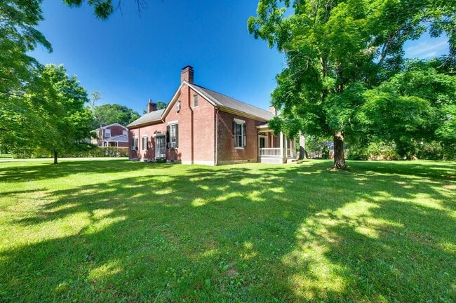 Photo - Charming 4BE/3BA Home in Historic Downtown...