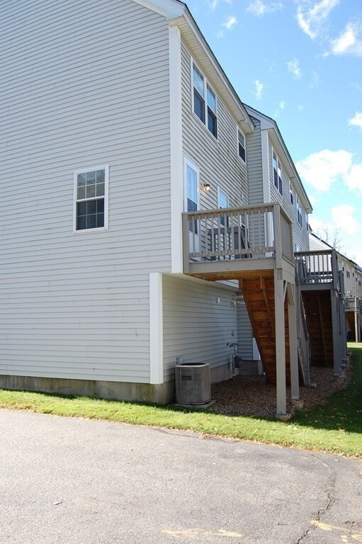 Photo - 1005 Middlesex St