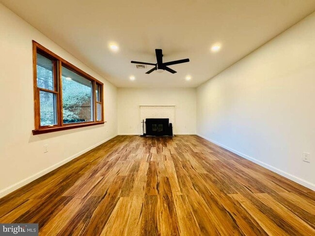 Photo - 305 Kresson Rd