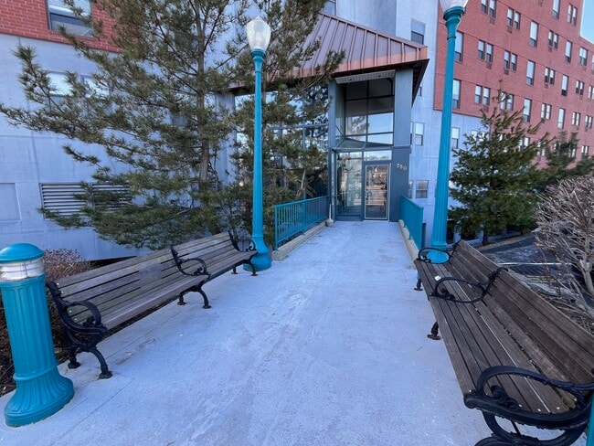 Photo - 750 Davol St Unidad 814