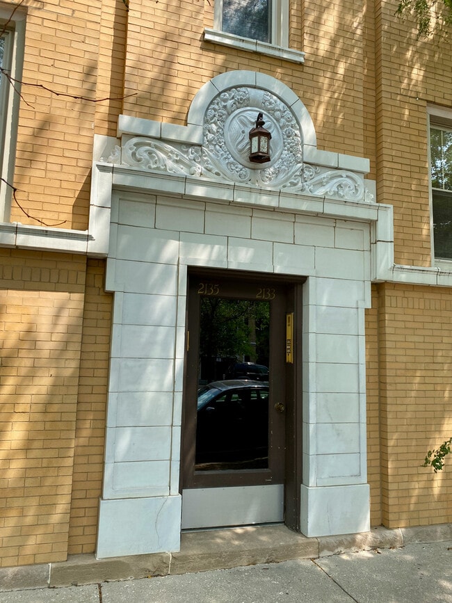 Photo - 2133 N Kedzie Blvd Unit 1