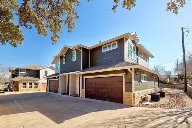 Photo - 1706 Cedar Bend Dr Unit A