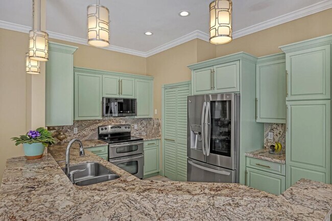 Photo - 2076 Cezanne Rd