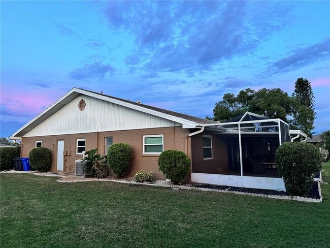 1008 Yellowbird Pl