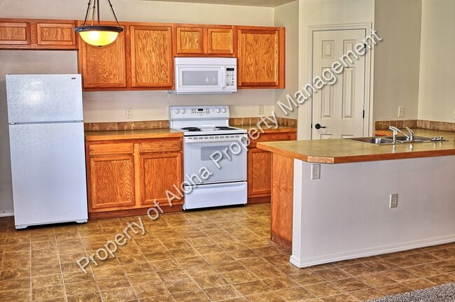 Photo - 1039 W Pine Ave