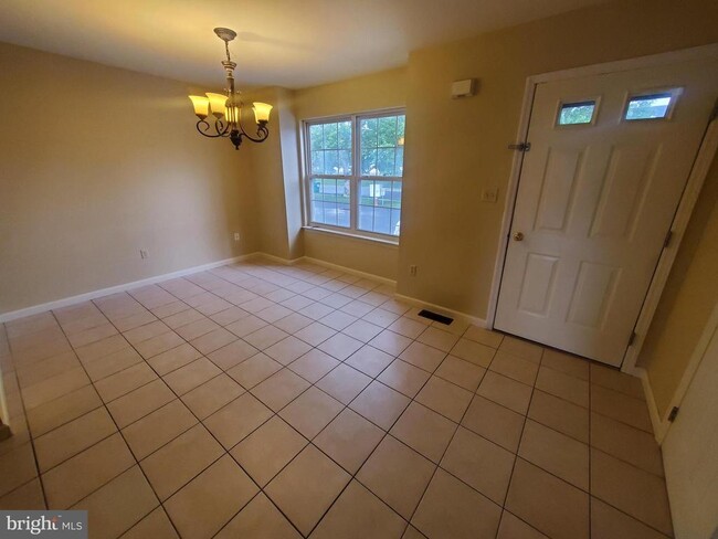 Photo - 667 Walnut Tree Dr