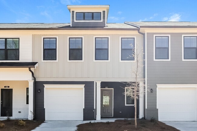 Building Photo - 862 Calvin Pk Dr Rental