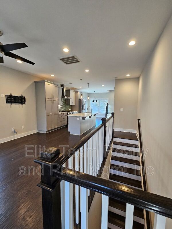 Photo - 1202 Macomb Pl