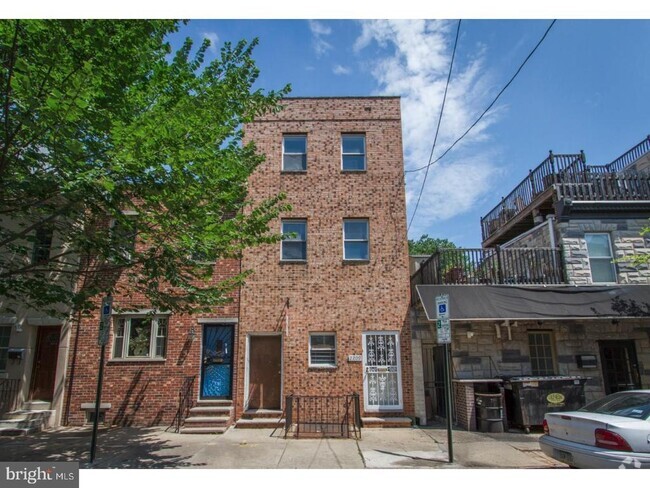 Building Photo - 2209 Carpenter St Unit 3 Rental