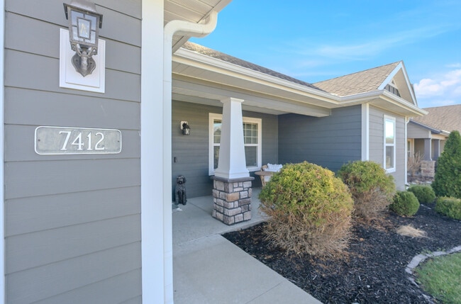 Photo - 7412 Oakley Dr