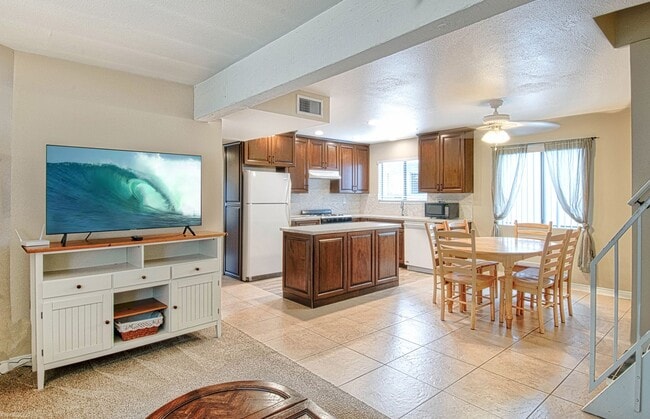 Photo - 414 E Oceanfront Unidad C