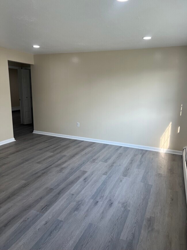 Photo - 4 Loveland Hill Rd Unit B4