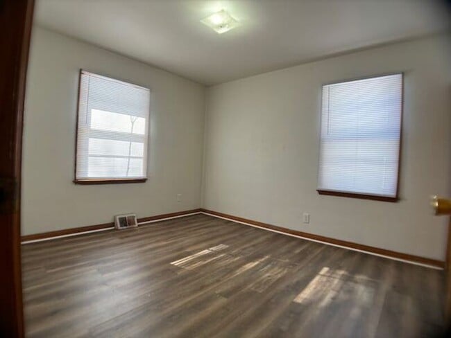 Photo - 411 W Willcox Ave