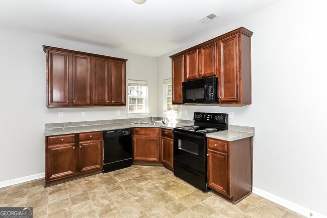 Photo - 5118 Upper Elm St