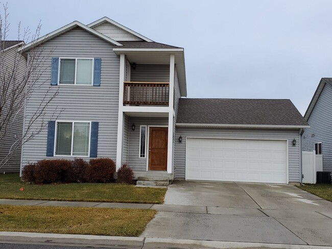 Lovely 3 bedroom 2 bath Post Falls Home! - Lovely 3 bedroom 2 bath Post Falls Home!