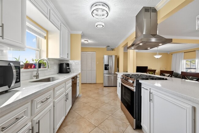 Photo - 138 E Rocky Creek Rd