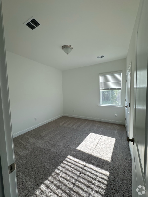 Building Photo - 153 Hawthorne Landing Dr Rental