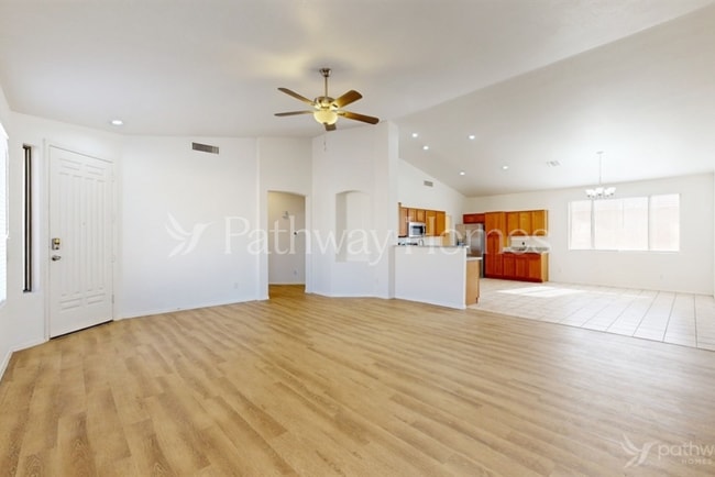 Photo - 8718 N 57th Ln