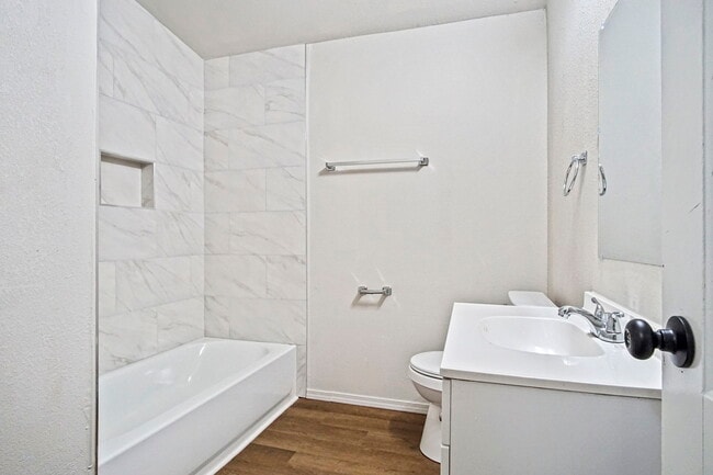 Photo - 3009 SE 18th St