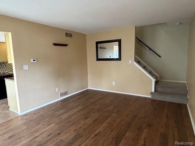 Photo - 34112 Garfield Cir