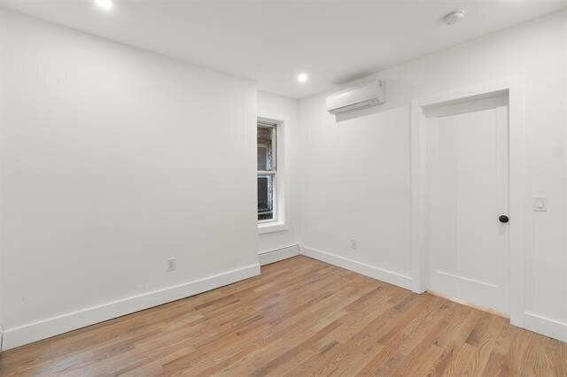 Photo - 232 Van Horne St Unit 4