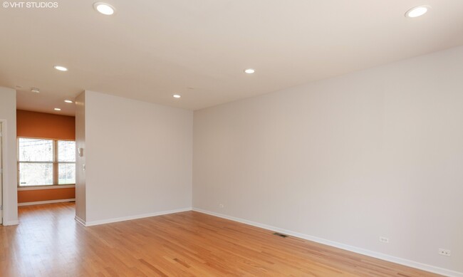 Photo - 4530 S Woodlawn Ave