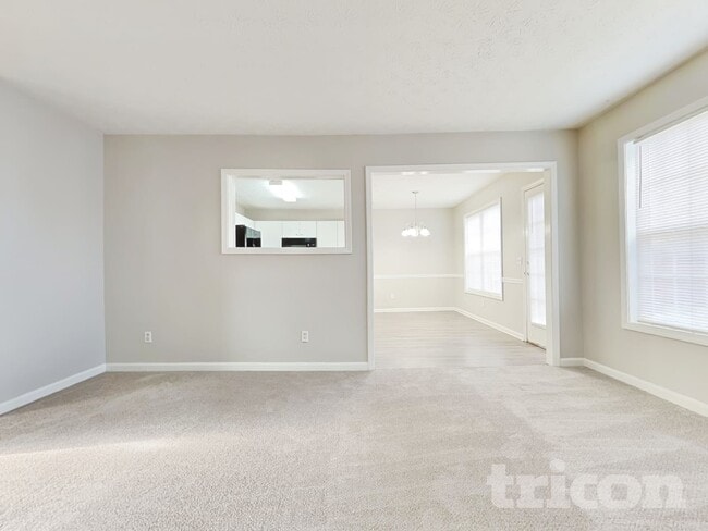 Photo - 62 Kirkhill Dr