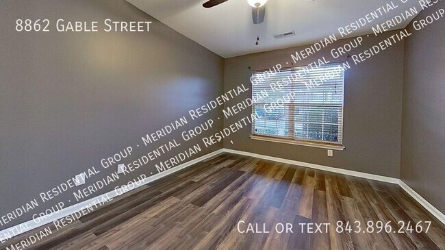 Photo - 8862 Gable St