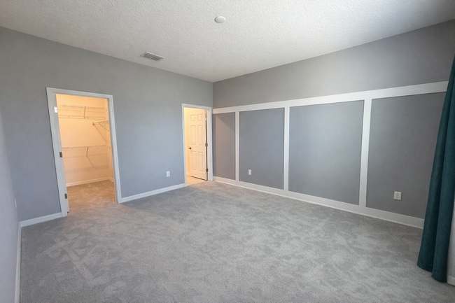 Photo - Charming 3-Bed Oasis with Elegance in Haines City!