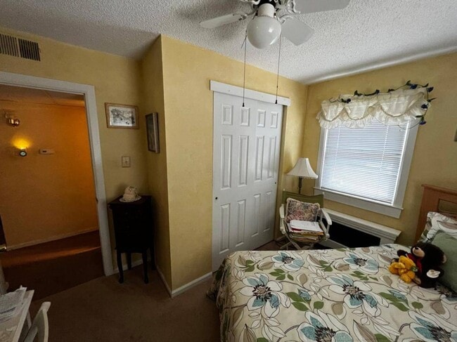 Photo - Lovely Cherry Hill Parke 2nd floor 2 bedro...