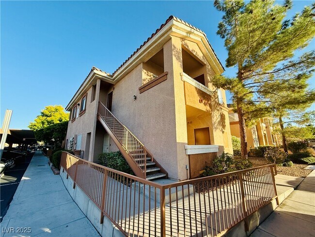 Building Photo - 1050 E Cactus Ave Unit 2038