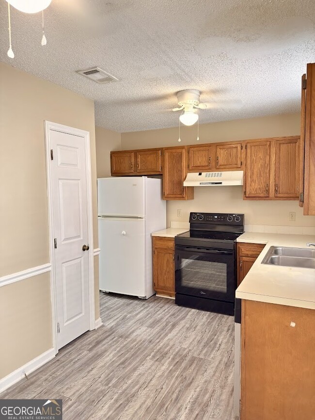 Photo - 114 Leeward Ct