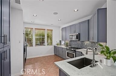 Photo - 27 Via Carisma