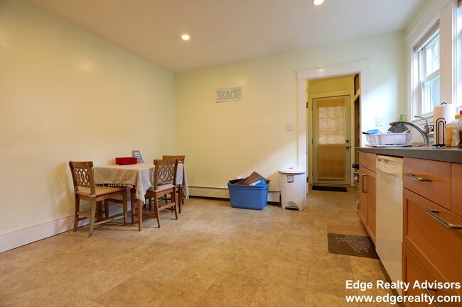 Photo - 124 Nonantum St Unit 1