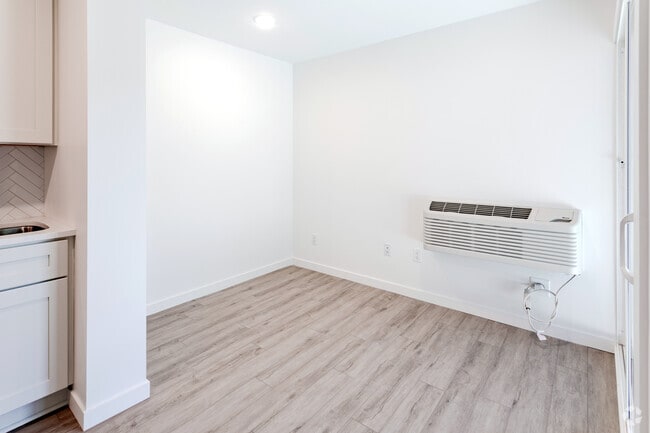 1BR, 1BA - Unit 306