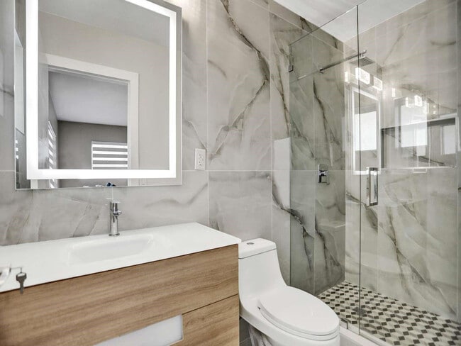 Photo - 491 SE 23rd Ave