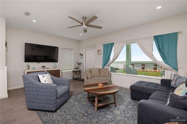 Photo - 48520-49402 E Ocean Blvd