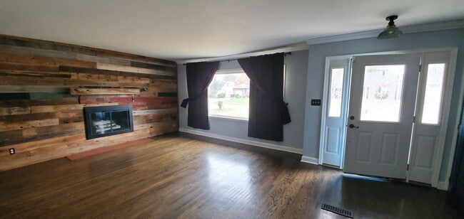 Building Photo - Don't Scroll Past This One! Renovated, Brick Ranch. 3 Bedrooms, 2 FULL Bathrooms, Basement, Garage!
