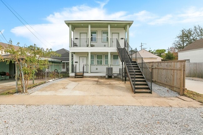 Photo - Cozy 2 Bedroom, 1 Bath Apartment Unidad 1809 Hillary Street 2A