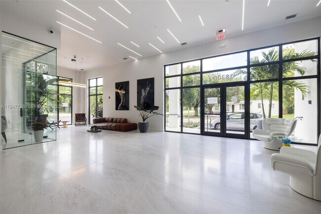 Photo - 18300 SW 98th Ave Unit 102