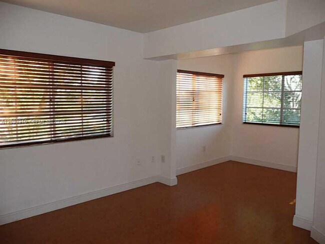 Photo - 2586 Centergate Dr Unit 207