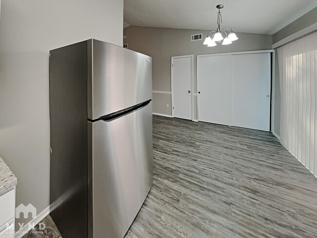 Photo - 5685 Burnette Cove