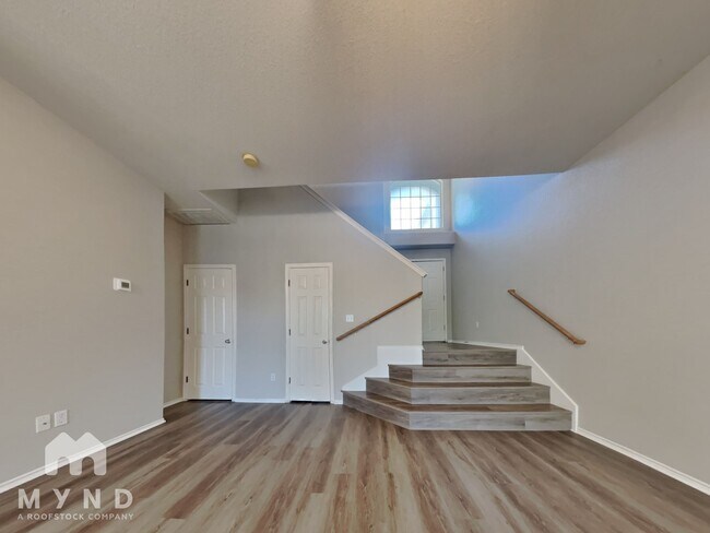 Photo - 2632 Century Park Blvd