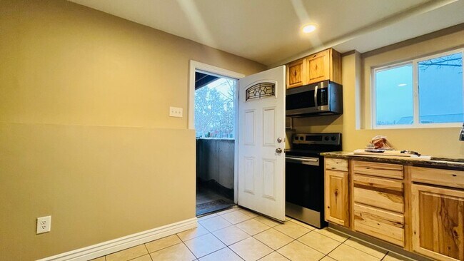 Photo - 3016 W 1050 N