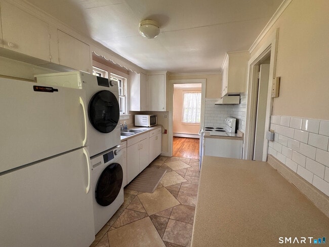 Photo - 187 E River Rd