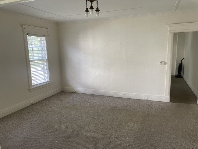 Photo - 36 S Lewis St Unit 1